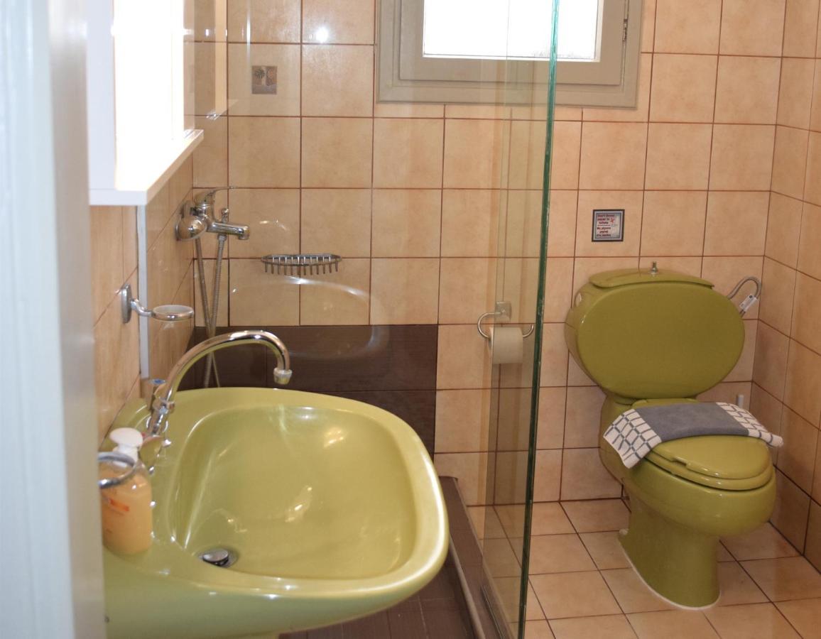 Modern Apartment With Garden キサモス エクステリア 写真