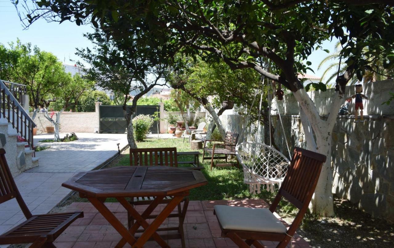 Modern Apartment With Garden キサモス エクステリア 写真